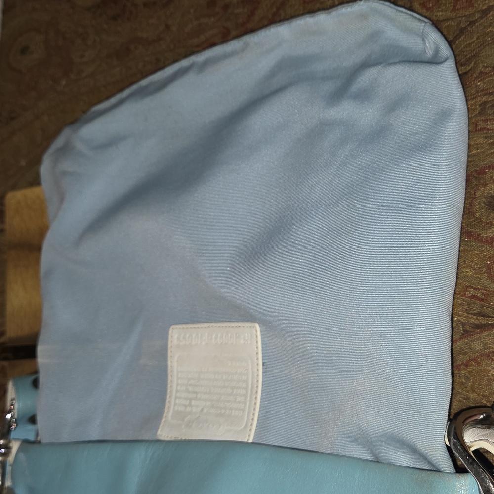 Coach Wave Patchwork Rare Shoulderbag F10653 2006 $350 Estimated Retail GUC - Picture 13 of 16